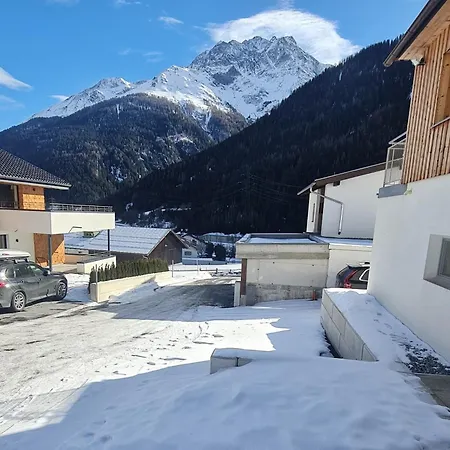 Apartment Bergblick Vadiesen *